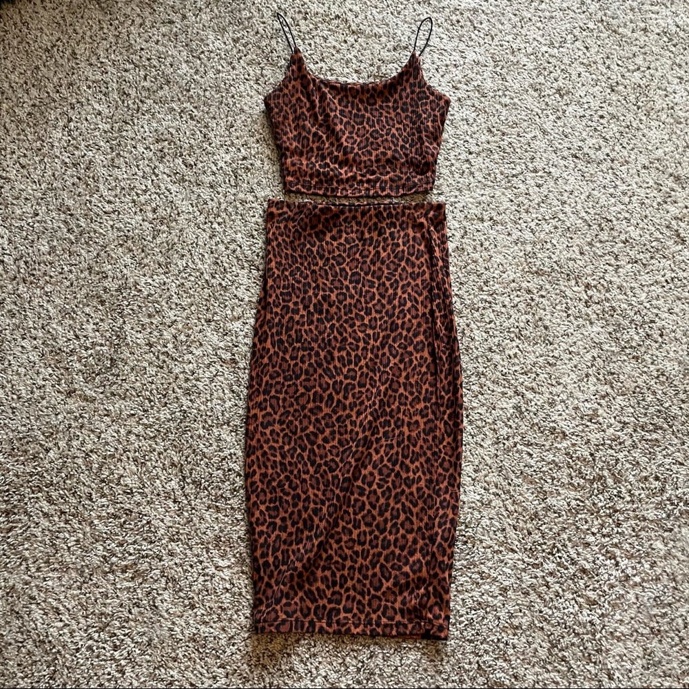 2 piece cheetah print set
